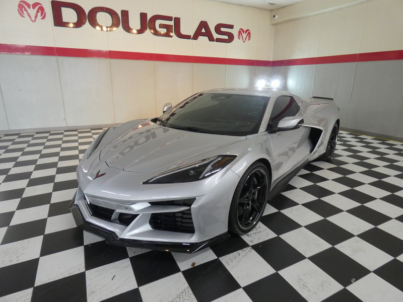 Used 2026 Chevrolet Corvette E-Ray AWD/4WD image 1