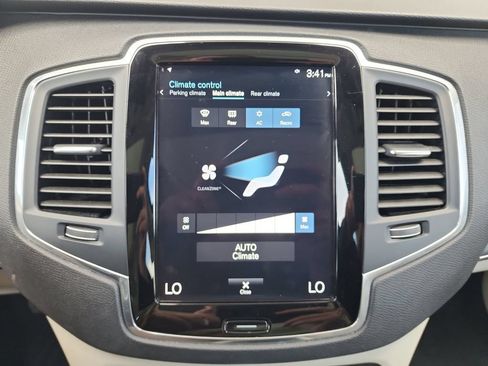 Used 2020 Volvo XC90 T5 Momentum w/ Protection Package Premier FWD image 26