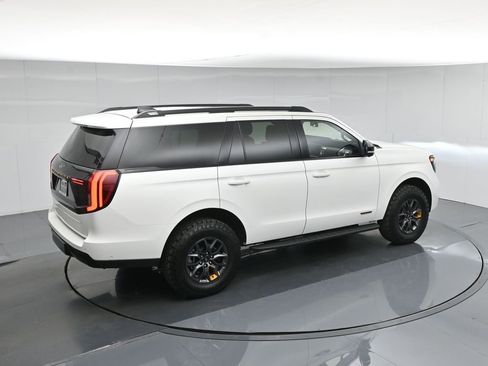Certified 2025 Ford Expedition Tremor AWD/4WD image 47