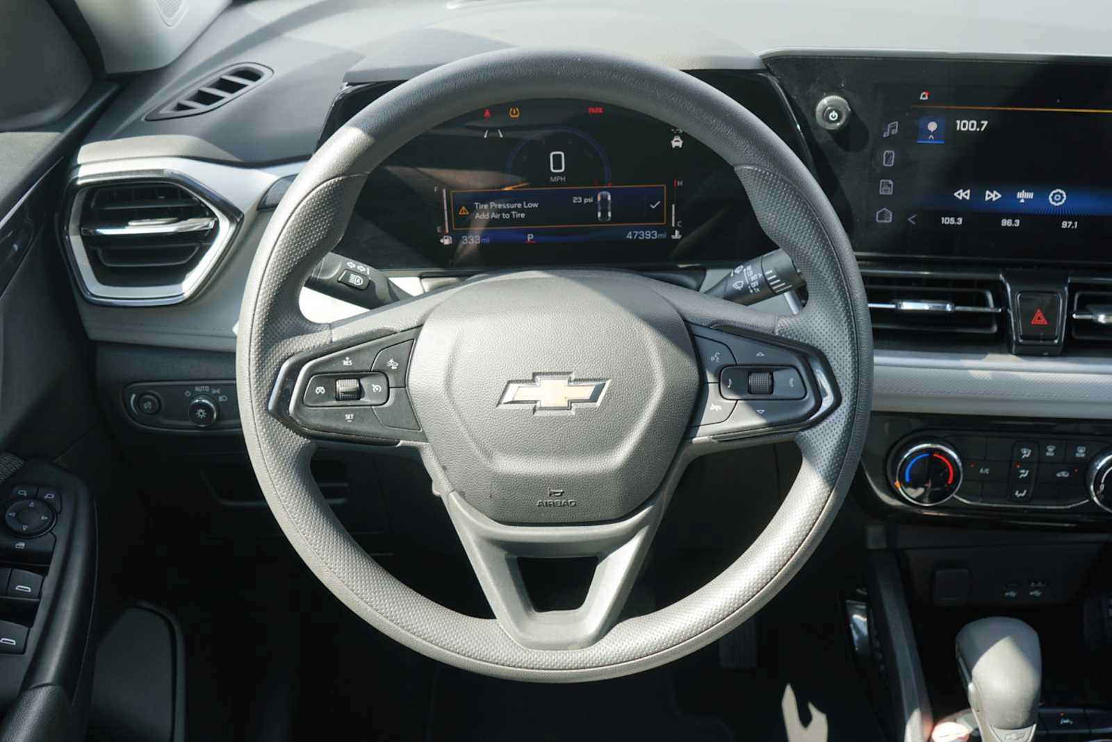 Used 2025 Chevrolet TrailBlazer LT FWD image 22