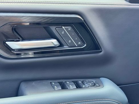 New 2026 GMC Yukon XL AT4 w/ AT4 Premium Package AWD/4WD image 12