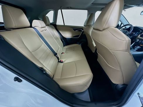 Certified 2025 Toyota RAV4 XLE Premium FWD image 27