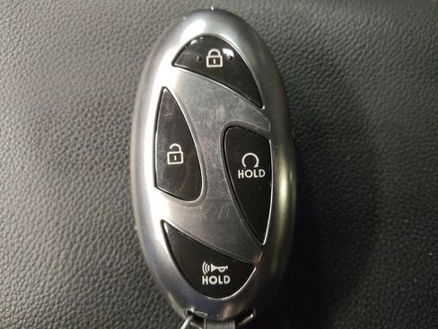 Used 2024 Hyundai Elantra SEL image 32