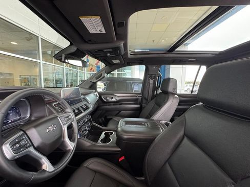 Used 2023 Chevrolet Tahoe Z71 w/ Luxury Package AWD/4WD image 21