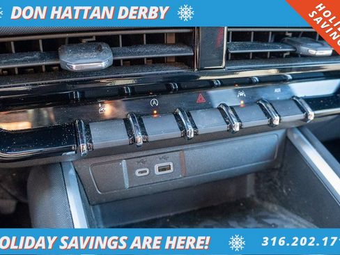 Used 2023 Chevrolet Colorado Z71 w/ Advanced Trailering Package image 9