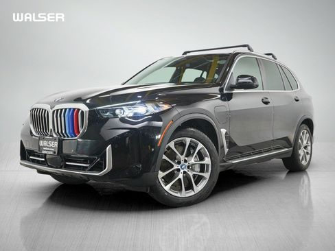 Used 2025 BMW X5 xDrive50e AWD/4WD image 1