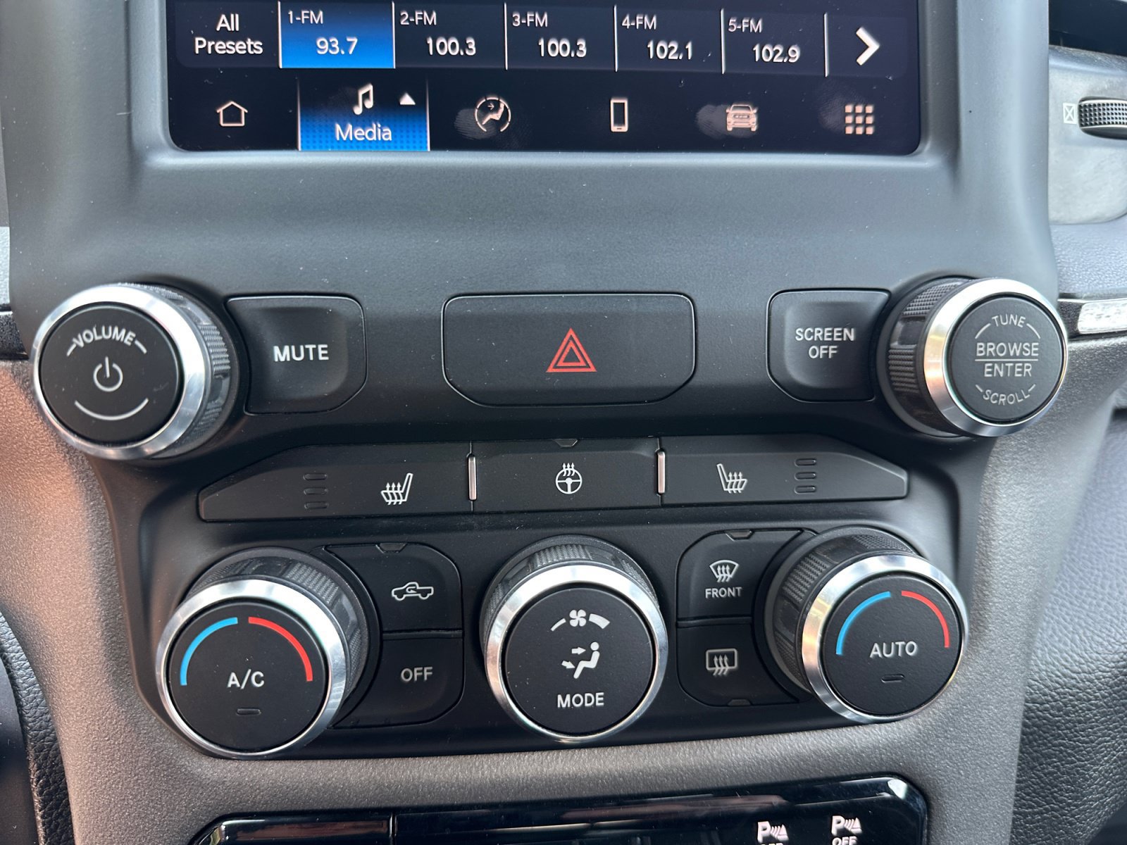Used 2023 RAM 1500 Big Horn AWD/4WD image 28