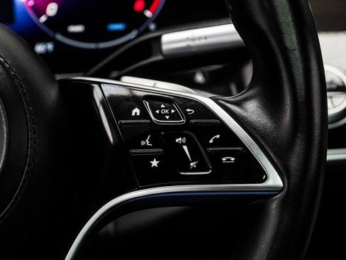 Used 2023 Mercedes-Benz S 500 4MATIC w/ AMG Line image 32