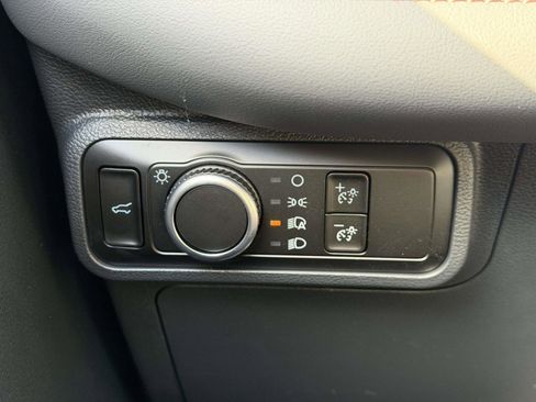 New 2026 Ford Explorer Active AWD/4WD image 18