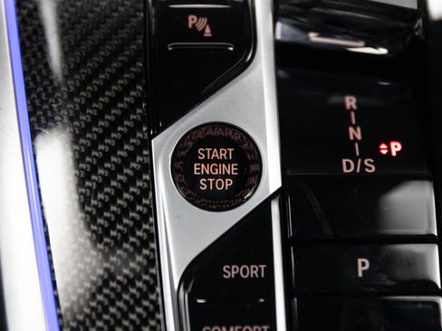 Used 2024 BMW X7 M60i w/ Executive Package image 21