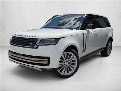 New 2025 Land Rover Range Rover Long Wheelbase SE