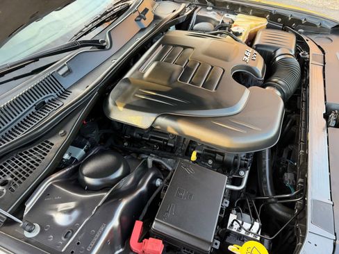 Used 2019 Dodge Challenger SXT image 35