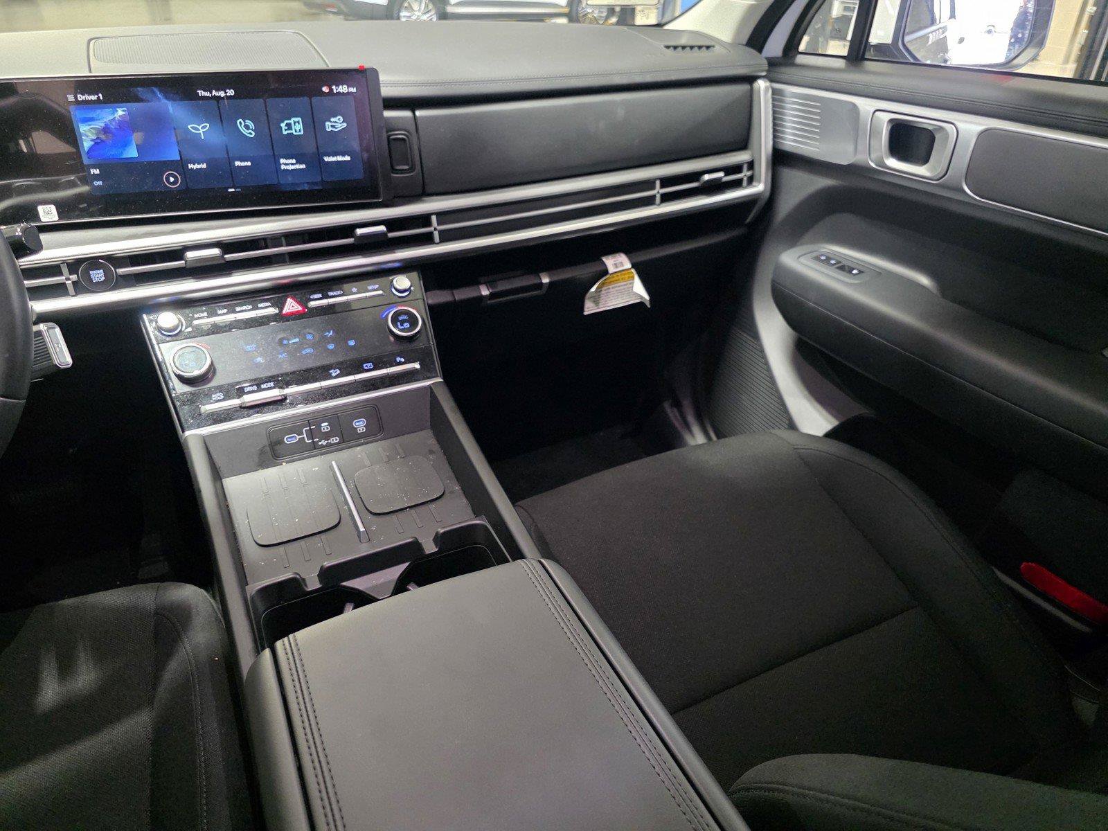 Used 2026 Hyundai Santa Fe SE FWD image 14