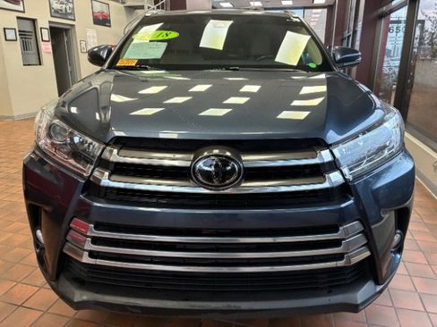 Used 2018 Toyota Highlander Limited image 5