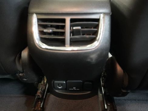 Used 2016 Chevrolet Malibu LT w/ Leather Package image 29