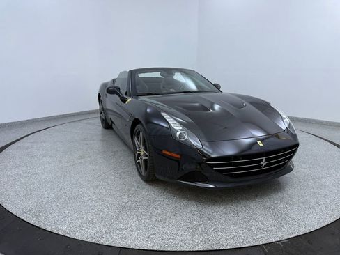 Used 2017 Ferrari California T image 26