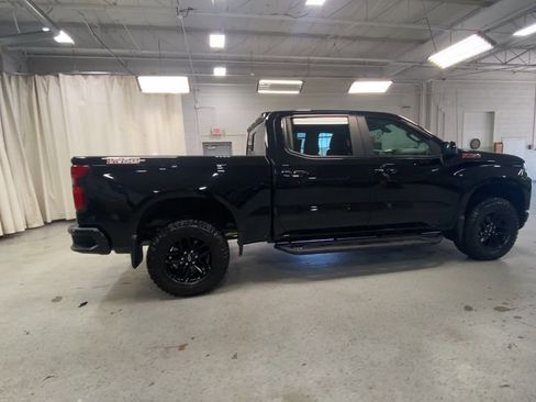 Used 2020 Chevrolet Silverado 1500 LT Trail Boss AWD/4WD image 7