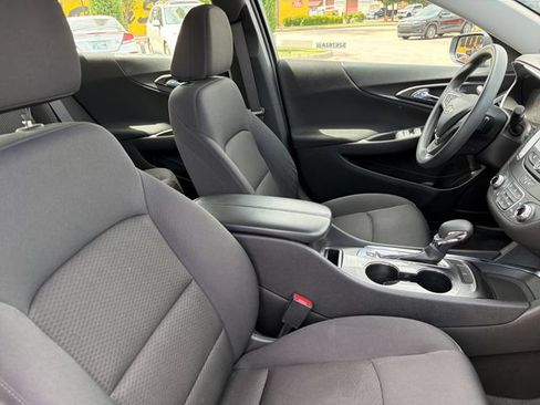 Used 2023 Chevrolet Malibu LT FWD image 26