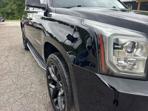 Used 2017 GMC Yukon XL SLT RWD image 6
