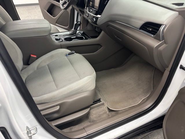Used 2019 Chevrolet Traverse LT FWD image 36