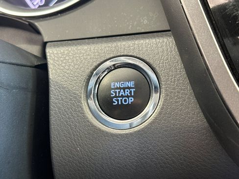 Used 2024 Toyota Camry XLE AWD/4WD image 27