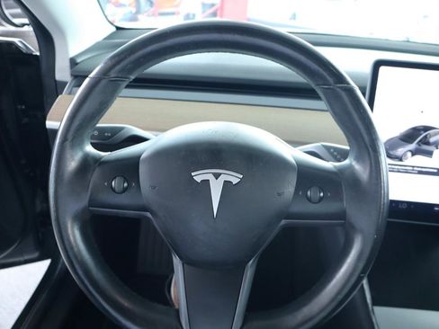 Used 2018 Tesla Model 3 Mid Range RWD image 19