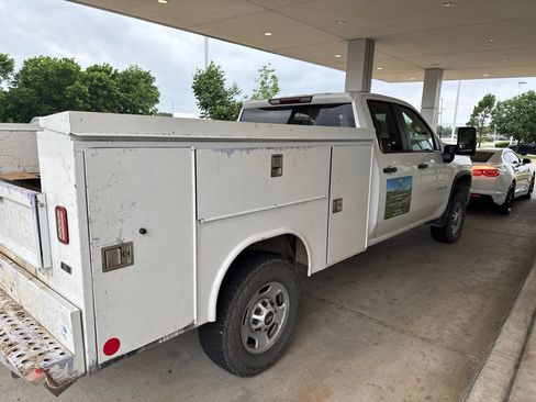 Used 2022 Chevrolet Silverado 2500 W/T w/ WT Convenience Package AWD/4WD image 4