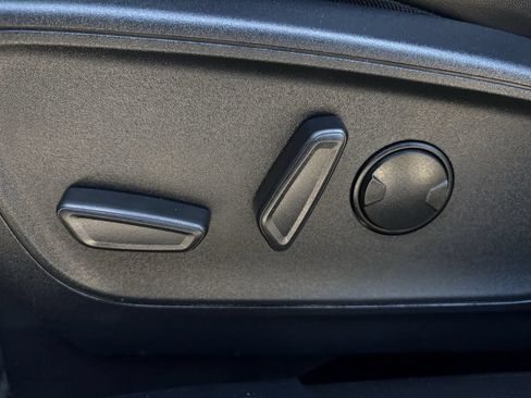 Used 2024 Ford Escape ST-Line w/ Tech Pack #1 FWD image 27