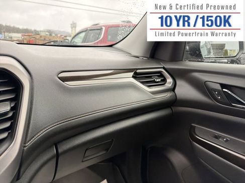 Used 2022 GMC Acadia AT4 image 23