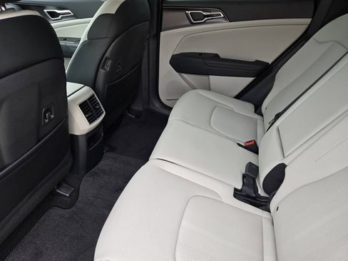 New 2026 Kia Sportage EX FWD image 21