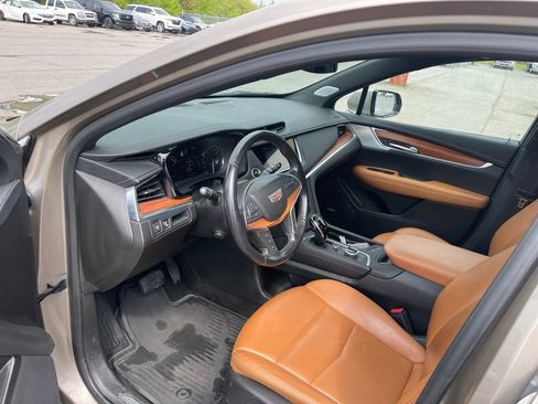Certified 2023 Cadillac XT5 Premium Luxury AWD/4WD image 13