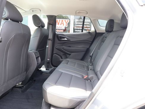 Certified 2024 Chevrolet Trax ACTIV FWD image 25