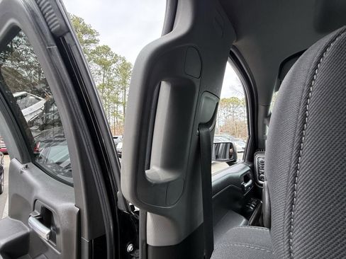 Used 2019 Chevrolet Silverado 1500 LT w/ All-Star Edition image 32