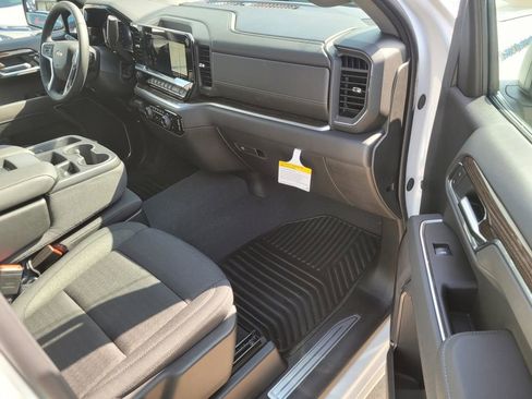 New 2026 Chevrolet Silverado 1500 LT image 6