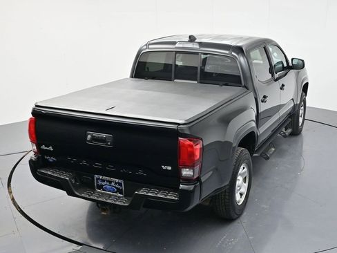 Used 2022 Toyota Tacoma SR AWD/4WD image 39