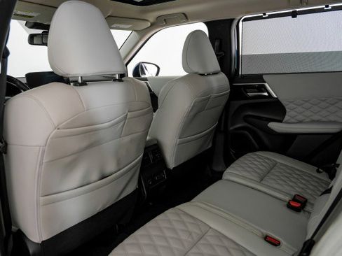 Used 2023 Mitsubishi Outlander SEL Black Edition image 42