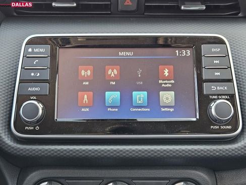 New 2025 Nissan Kicks Play S image 13