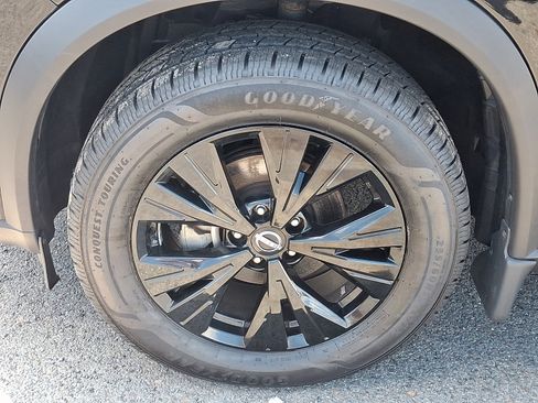Certified 2023 Nissan Rogue SV w/ SV Premium B Package AWD/4WD image 11