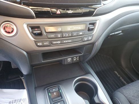 Used 2023 Honda Ridgeline Sport image 23
