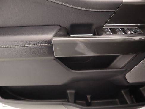 Used 2022 Ford F150 XLT w/ Equipment Group 302A High image 17