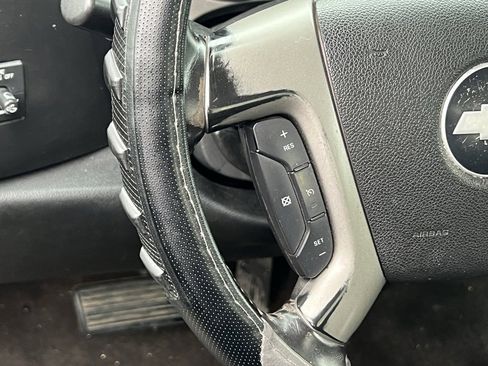 Used 2010 Chevrolet Silverado 1500 LT image 16