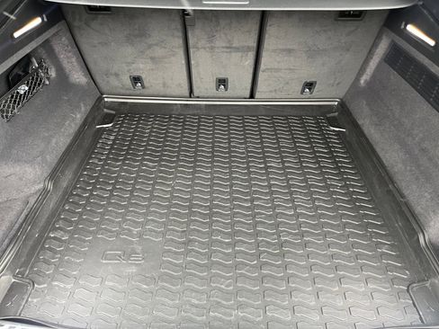 Used 2024 Audi Q8 Premium Plus w/ Premium Plus Package image 26