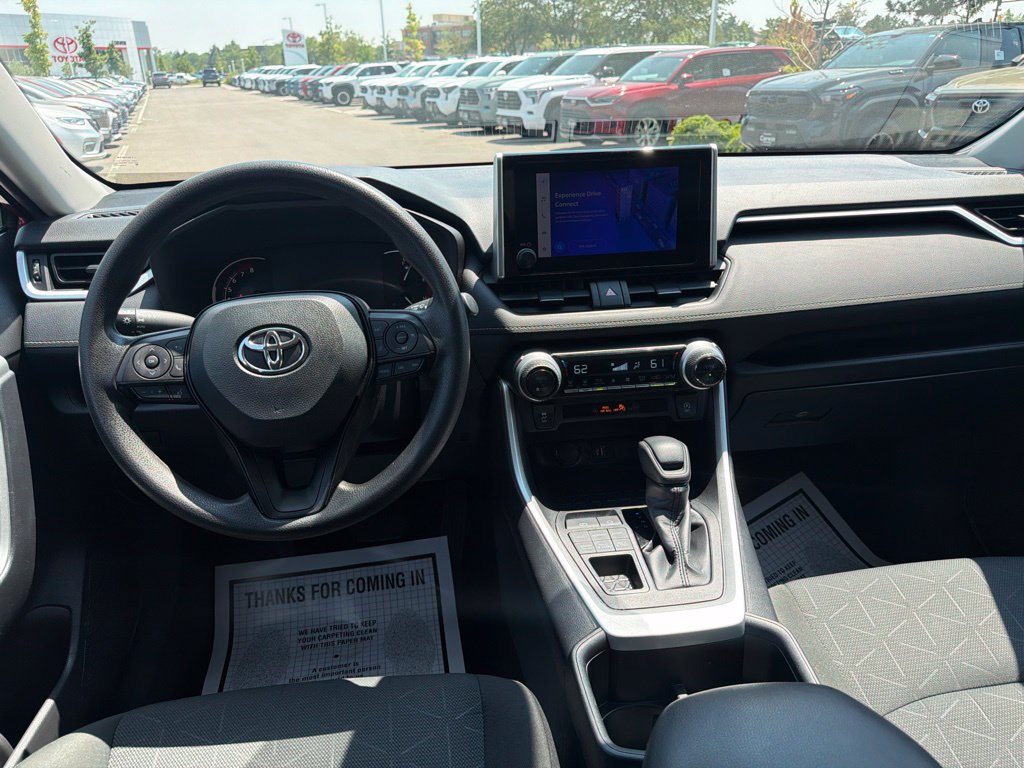 Used 2025 Toyota RAV4 XLE AWD/4WD image 21