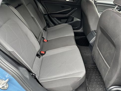 Used 2025 Volkswagen Jetta Sport image 11