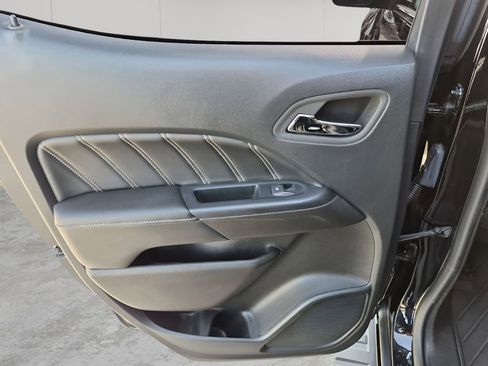 Used 2022 GMC Canyon Denali w/ Denali Black Edition Package image 17