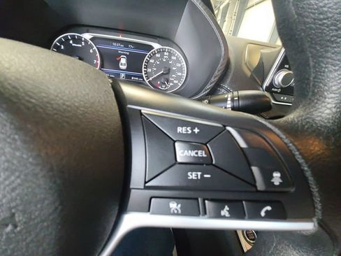 Used 2024 Nissan Sentra SV FWD image 19