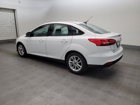 Used 2017 Ford Focus SE FWD image 3