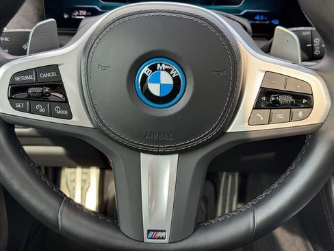 Used 2024 BMW X5 xDrive50e w/ M Sport Package AWD/4WD image 12