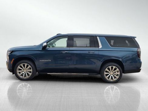 New 2025 Chevrolet Suburban Premier w/ Sun And Tow Package image 8