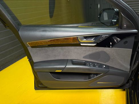 Used 2017 Audi A8 L 3.0T w/ Executive Package image 35